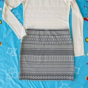 Black and white stretchy skirt, size L